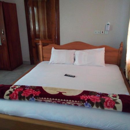 Jostev Hotel Кумаси Екстериор снимка
