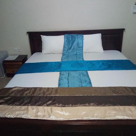 Jostev Hotel Кумаси Екстериор снимка