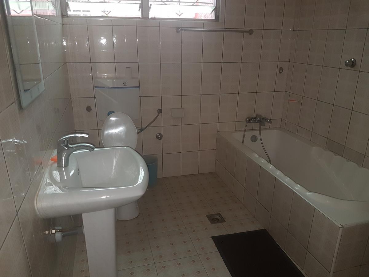 Jostev Hotel Кумаси Екстериор снимка